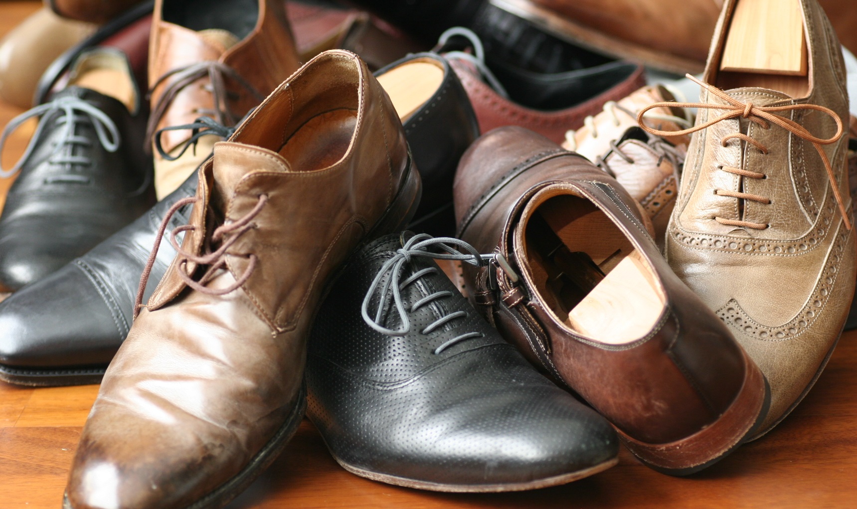 Work Shoe Style – Are You Falling Flat with Your Daily Footwear